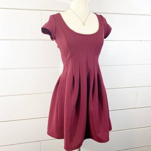 Urban Outfitters Dress XS Burgundy Red Pleated A-Line Mini Short Sleeve